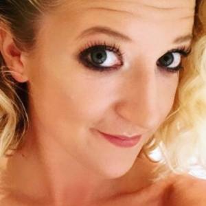 Lara Gessler nago w internecie. Matka komentuje!