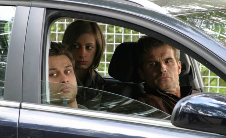 Maciej Zakościelny, Magdalena Schejbal i Marek Włodarczyk na planie "Kryminalnych", fot. TVN/Zygmunt Drużbicki