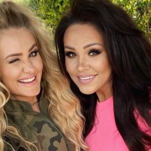 Ewa i Sylwia z "Gogglebox" niczym królowe życia! "Stworzone do tej roli". To nagranie to hit [WIDEO]