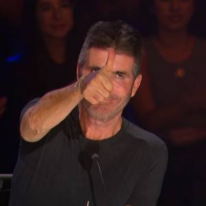 Niewidomy 26-latek z autyzmem usiadł przy fortepianie i zaśpiewał. Kodi Lee oczarował jurorów "Mam talent": "Przyszedłem znowu wygrać" [WIDEO]