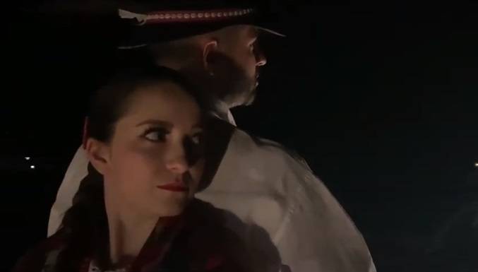 #Hot16Challenge2. Zespół Pieśni i Tańca "Śląsk" też rapuje! Brawurowy występ podbija sieć!