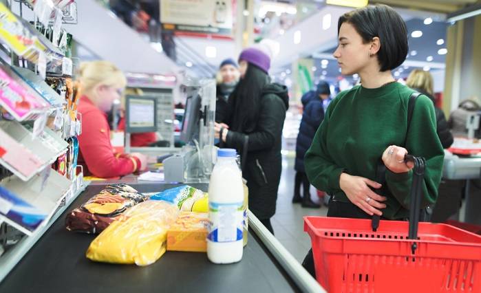 Niedziele handlowe marzec 2019. Czy 3.03 sklepy będą otwarte?                                      