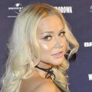 Ola Ciupa ma idealne ciało. Podkreśliła je seksowną mini z głębokim dekoltem. "Petarda" [FOTO]