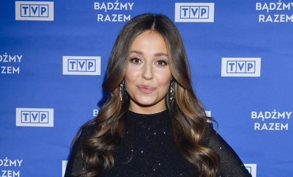 Izabella Krzan w skąpym bikini przed lustrem. "Jest ogień!"