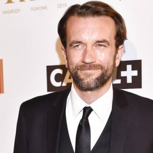 Tomasz Kot znów doceniony za oceanem. Pojawi się w amerykańskim Vogue'u [ZDJĘCIA]                                                                    