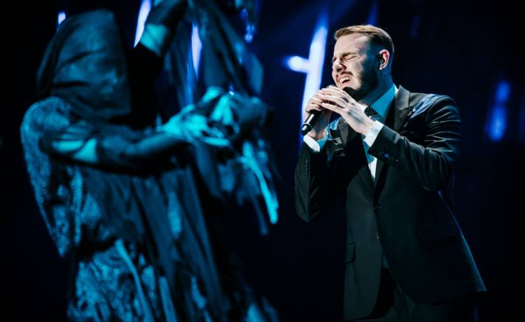 Finał Eurowizji 2022. Kiedy występuje Ochman? Ten numer startowy może mu pomóc