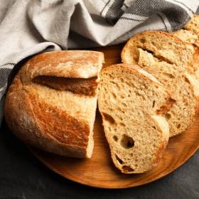 Dlaczego przybierasz na wadze, jedząc chleb? Naukowcy wreszcie mają odpowiedź