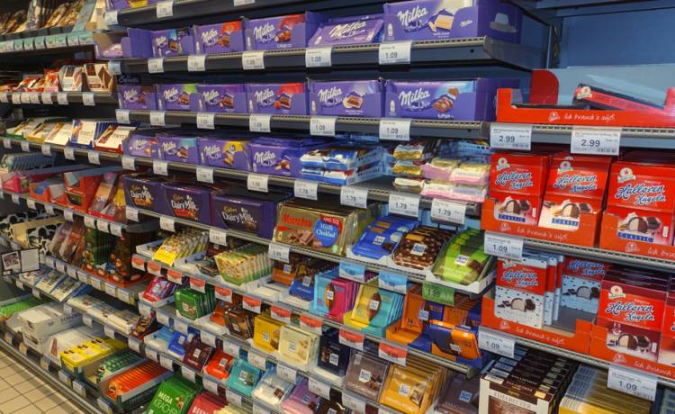 Złociste batoniki pod lupą. Czy to naprawdę zdrowa przekąska?, fot. Shutterstock