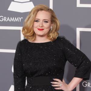 Adele jak szkielet. Nowe zdjęcie artystki szokują. Gwiazda chudnie w oczach