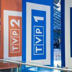 Z anteny znikają popularne seriale. Zmiany w ramówce TVP1 i TVP2