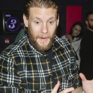 Ostro między Fabijańskim i Quebo! Raper wyśmiał aktora, Seba odpowiada na zaczepkę: "To pajac"