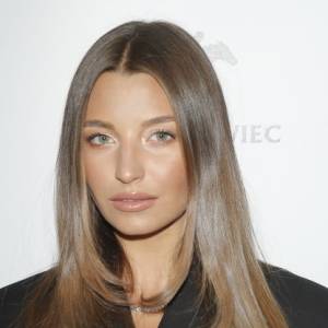 Wieniawa spędza wczasy z "tajemniczym blondynem". Pokazała zdjęcie. Co z jej związkiem z Rozbickim? [FOTO]