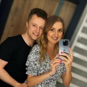 "Rolnik szuka żony". Roksana niedawno została mamą. "Kazali mi się nastawić, że mogę tę ciążę stracić"