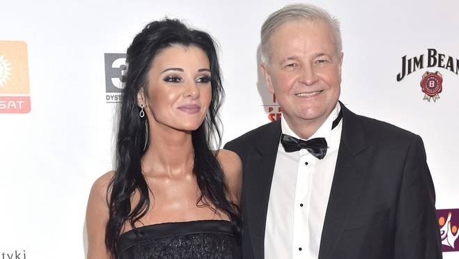 65-letni Apoloniusz Tajner znów zostanie tatą. Jego partnerka jest o 36 lat młodsza                             