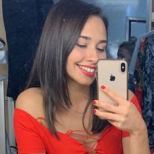 Ukochana Piotra Żyły pozdrawia z urlopu. Wrzuciła do sieci zdjęcie w bikini [FOTO]