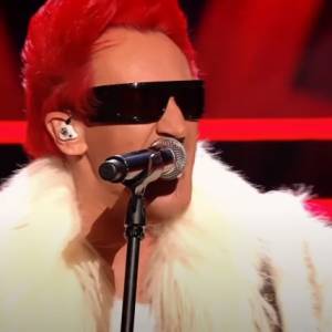 Michał Wiśniewski śpiewa przebój Zenka Martyniuka. Fani: "Akcent w wersji Rammstein" [WIDEO]