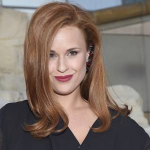 Kaja Paschalska w kreacji z głębokim dekoltem. Aktorka opublikowała osobiste kadry 