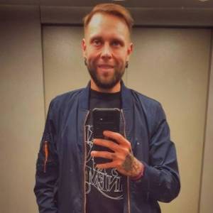 Mateusz z "Goggleboxa" pozbył się ponad 160 kg! Uczestnik programu odważnie odsłania ciało na plaży! [FOTO]