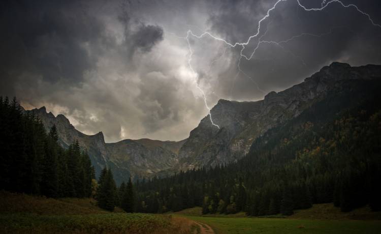 6. rocznica tragedii na Giewoncie, fot. Shutterstock