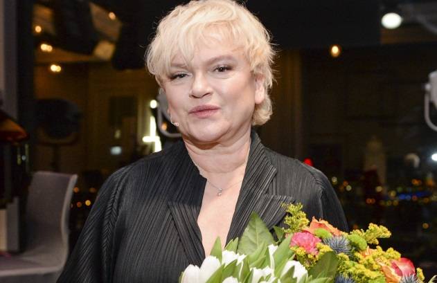  Metamorfoza Katarzyny Figury! Po blond fryzurze nie ma śladu [FOTO]