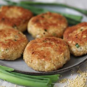 Kultowe kotlety z PRL-u zrobisz w kwadrans. Ten przepis to hit!