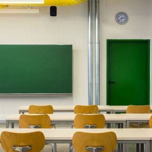 Koronawirus w Polsce. Rząd zamyka wszystkie szkoły, przedszkola i uczelnie wyższe                        