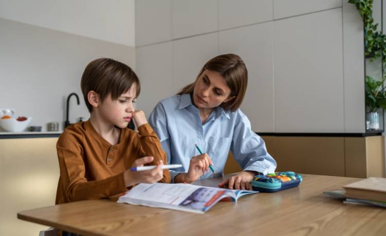 Miliony Polaków już złożyły wniosek o 300 plus, fot. Shutterstock