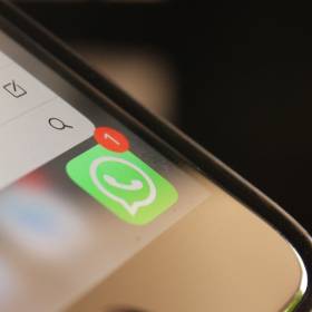 Chcesz zeskanować dokument i wysłać go w formacie PDF? Teraz wystarczy WhatsApp