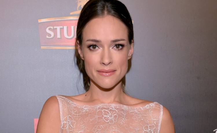 Alicja Bachleda-Curuś pokazała, jak spędza urlop. "Piękna kobieta" - komentują fani