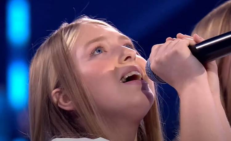 "The Voice Kids". Uczestniczki zaśpiewały "Arcade" Duncana Laurenca. "To jedna z najlepszych bitew w historii" [WIDEO]