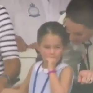 Mała Charlotte pokazała wszystkim język! Reakcja zmieszanej księżnej uratowała sytuację?