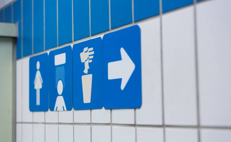 Myjesz się tylko przed wejściem do basenu? Możesz mieć potem problemy!