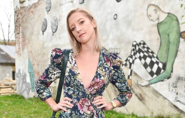 Lara Gessler w stroju kąpielowym. Przyszła mama wygląda obłędnie!