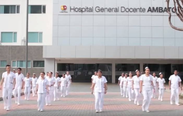 Jak myć ręce? Taneczny instruktaż pielęgniarek z Ekwadoru hitem internetu!