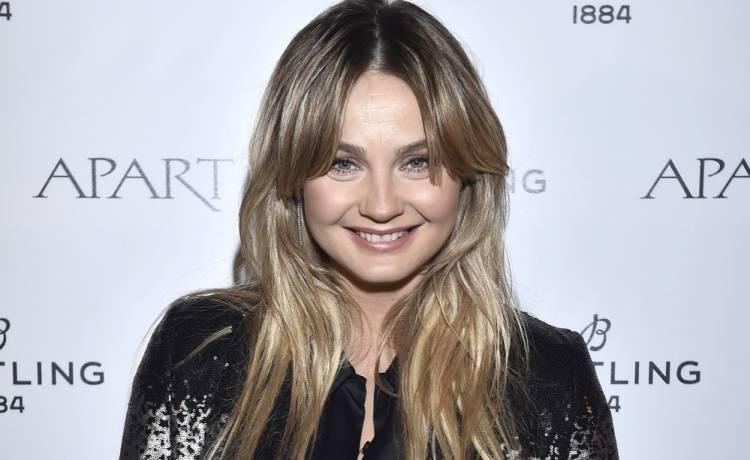 Małgorzata Socha nago na zdjęciu spod prysznica. Internauci nie mają dla niej litości