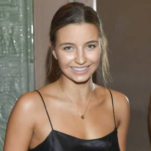 Julia Wieniawa prezentuje smukłe ciało w sportowych strojach. "Jak milion dolarów" [ZDJĘCIA]                       