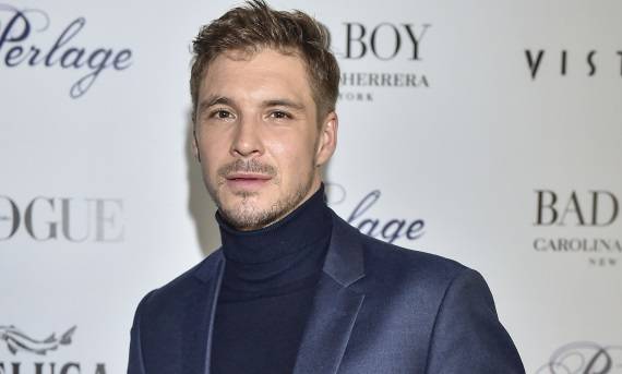 Gwiazdor "M jak Miłość" z poobijaną twarzą. Tak zaprezentował się Mikołaj Roznerski! 