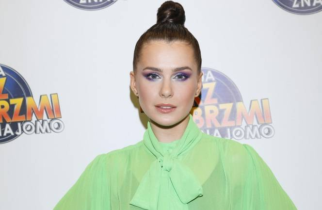 Anna-Maria Sieklucka w niewinnym wydaniu. Aktorka "365 dni" czaruje delikatnością [ZDJĘCIE]