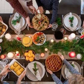 Czy wypada mówić „smacznego”? Eksperci savoir-vivre rozwiewają wątpliwości