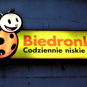 Komunikat podczas korzystania z kas samoobsługowych. Biedronka wyjaśnia! 