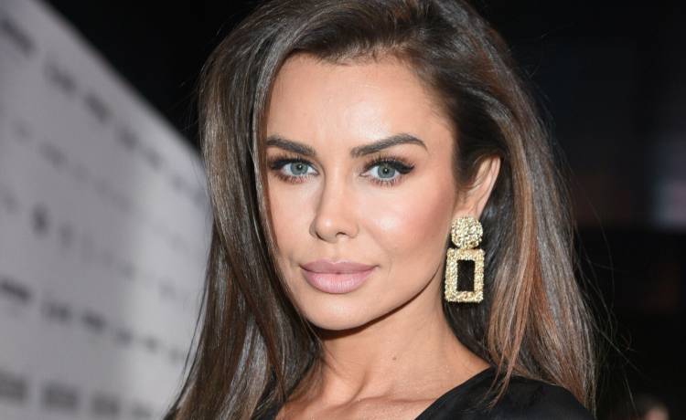 Natalia Siwiec odsłoniła ciało! Gwiazda w kusej stylizacji odwiedziła kawiarnię [ZDJĘCIA]