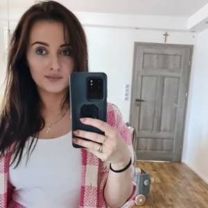 Anna Bardowska i ciąża. Uczestniczka "Rolnik szuka żony" pokazała zdjęcie z rodzinnego archiwum 