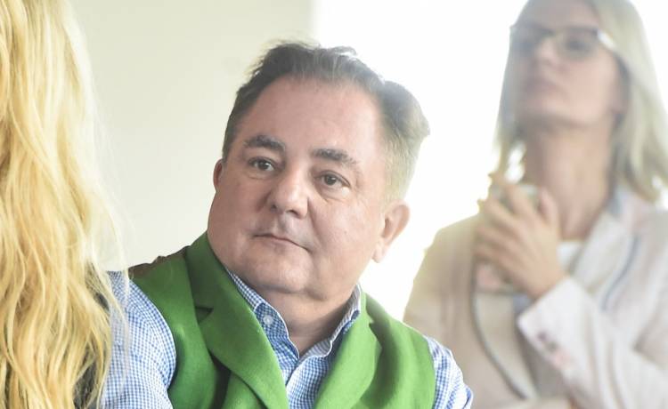 Robert Makłowicz z sikoreczką! Fani zachwyceni: "Jakie widoczki" [FOTO]