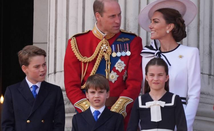 Ksieżna Kate i książę William z dziećmi, fot. PAP/PA