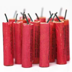 Niebezpieczne wyzwania z sieci: 11-latek połknął petardę typu "diabełek" 