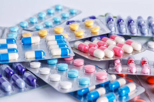 Zamiast indywidualnych zbiórek leków – udział w inny sposób. Jest apel Ministerstwa Zdrowia