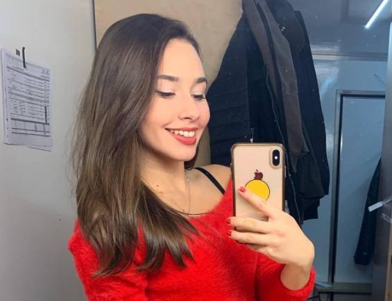 Marcelina Ziętek odsłania wdzięki, pozując na balkonie. Chłód jej niestraszny [FOTO]