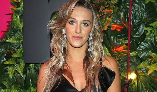 Ola Żebrowska niemal nago. Mąż zrobił jej zdjęcie w samych majtkach! [FOTO]