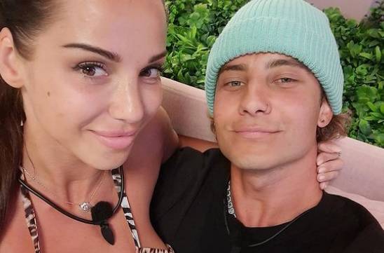 Marta i Adam z "Love Island 7" skrytykowani przez internautów. "Nikt w to nie wierzy"                                             