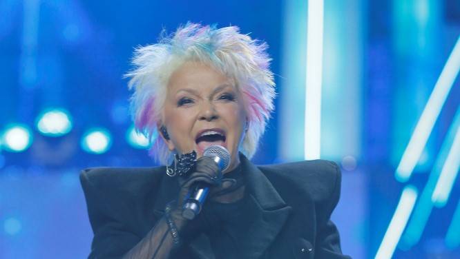  Trzeci dzień Top of the Top Sopot Festival 2023. Małgorzata Ostrowska w kolorowych włosach wykonała największe hity [WIDEO]                           